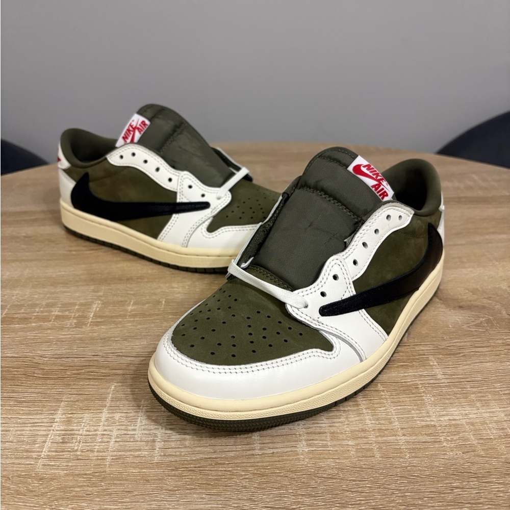 Jordan 1 Low x Travis Scott Medium Olive